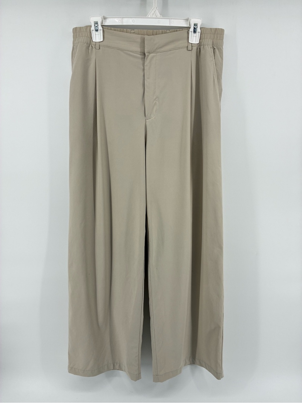 GAP Fit Lightweight Wide-Leg Pants in Light Khaki